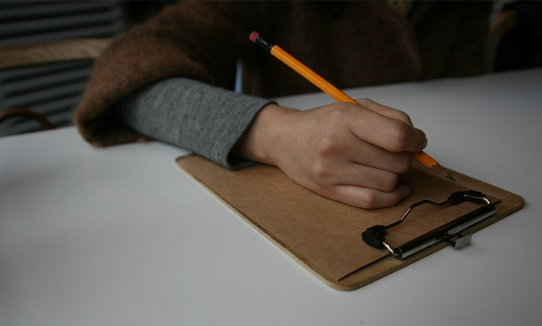 阜新群主家文章代写案例